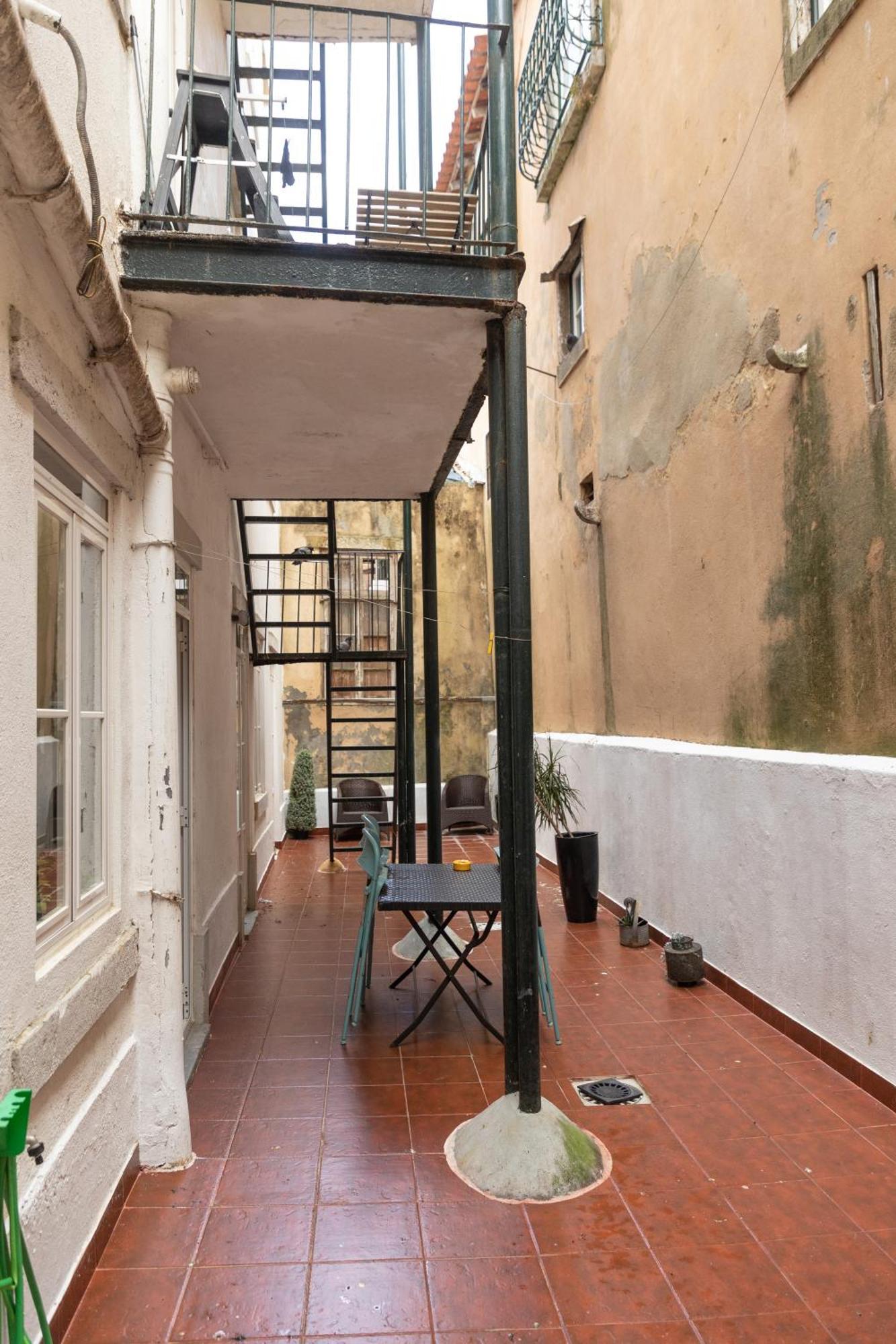 Garden Apartment Lissabon Buitenkant foto